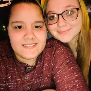 Meet your Posher, Holly